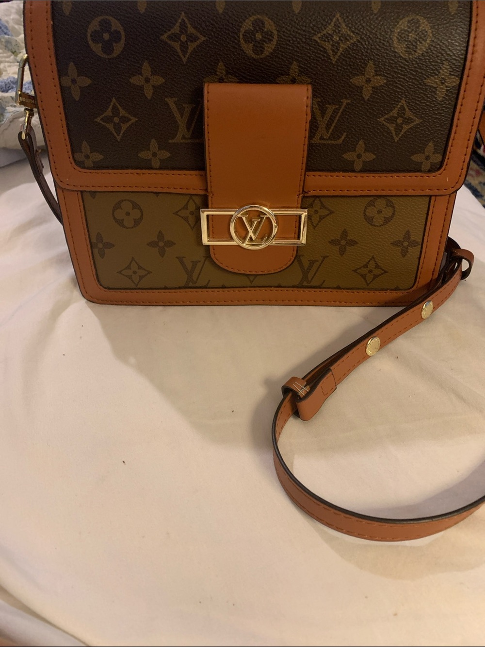 Shoulder bag